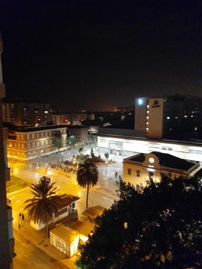 Estudio Frente A Estacion Maria Zambrano Málaga Exteriör bild